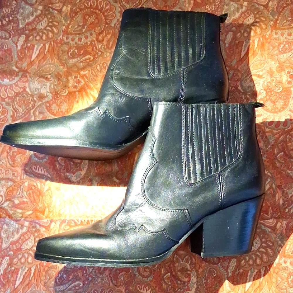 Sam Adelman Sz 10 Black Leather Ankle Boots
